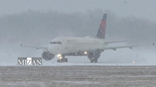بارش سنگین برف در آمریکا؛ هزاران پرواز مختل شد
