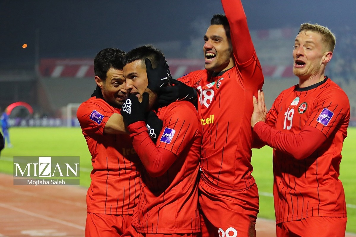 تراکتور در تکاپوی عقب نیفتادن از کورس صدرنشینی / نخستین آزمون سرمربی جدید فولاد در انزلی