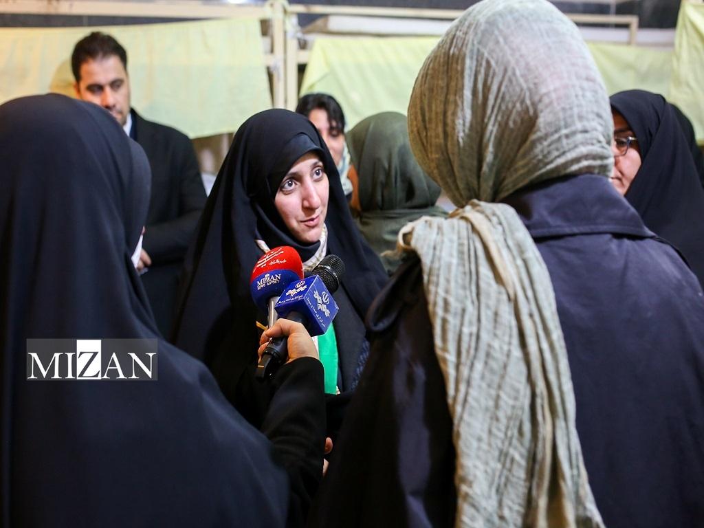 زهرا بهروزآذر، معاون امور زنان و خانواده نهاد ریاستجمهوری بازدید معاون رئیسجمهور در امور زنان و خانواده از ندامتگاه زنان استان تهران/ابراز رضایت بازداشتشدگان از رسیدگیهای صورتگرفته در ندامتگاه/ معاون رئیسجمهور: اغلب زنان حاضر در ندامتگاه مسائل و مشکلات خود را بهصورت مکتوب ارائه کردند