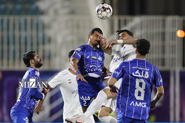 روشن: برد مقابل سپاهان ساپینتو را نجات داد/ استقلال بیش از حد به خارجی‌ها تکیه کرده است