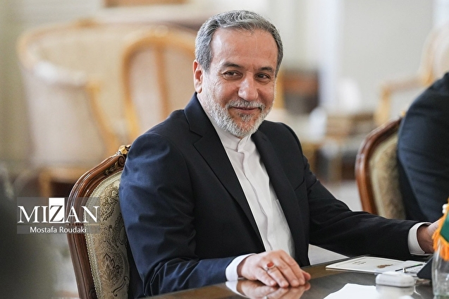 عراقچی: مذاکرات روز جمعه در مسقط برگزار می‌شود