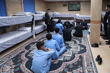 بازدید دادستان تهران از کانون اصلاح و تربیت
