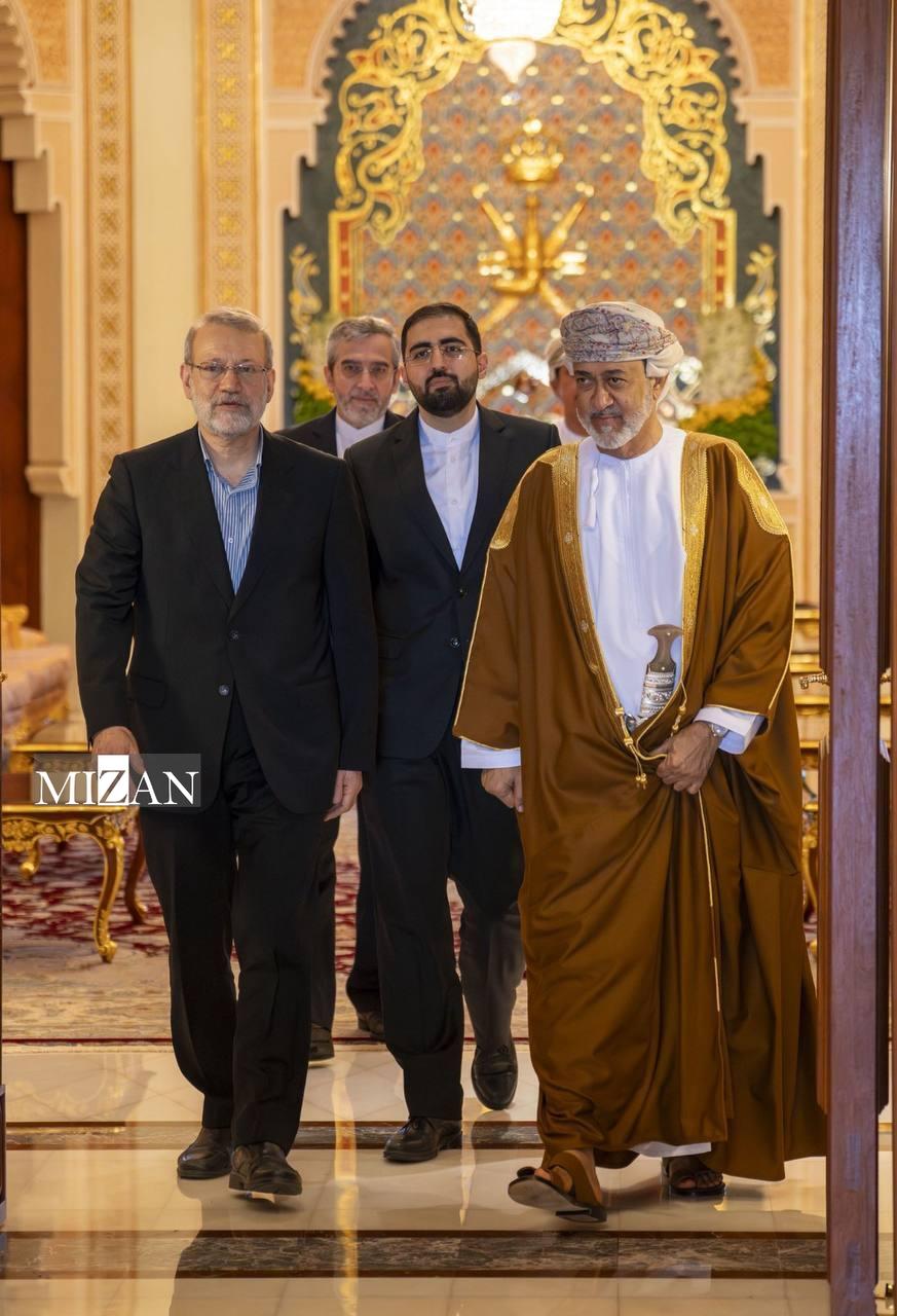 سفر لاریجانی به مسقط/ دیدار سه ساعته با سلطان عمان