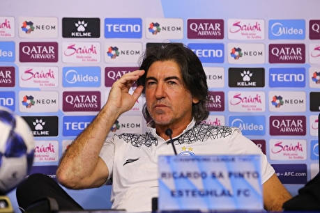 ساپینتو: الحسین آمده بوده فقط نبازد/ برخلاف حریف موقعیت‌های زیادی داشتیم/ ایمان دارم صعود می‌کنیم