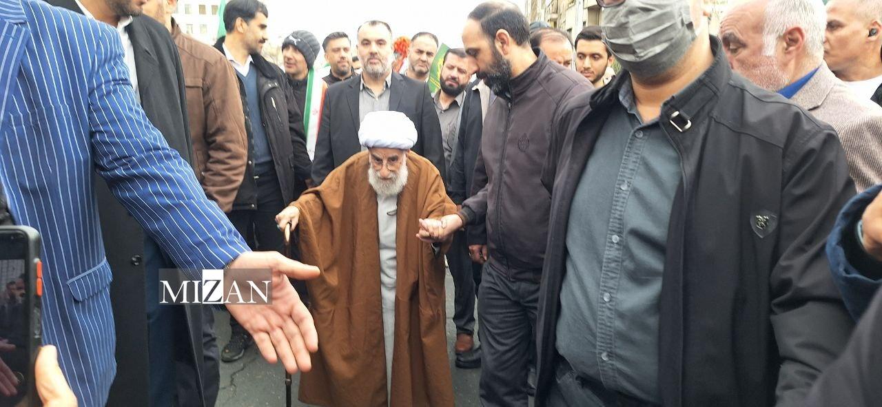 آغاز راهپیمایی ۲۲ بهمن؛ حضور پرشور مردم ایران برای ثبت یک حماسه دیگر