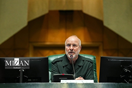 رئیس مجلس: کجا نوشته شده که حقوق طی سال فقط یک‌بار افزایش پیدا کند؟