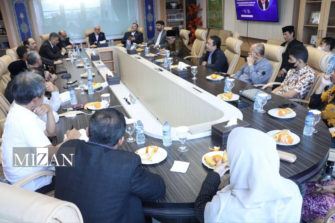 دیدار سراج با رئیس دادگاه عالی و وزیر حقوق بشر اندونزی