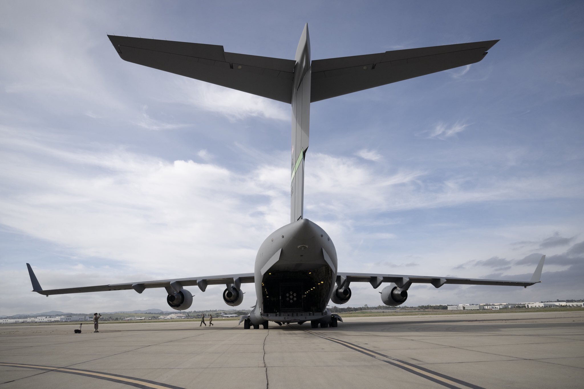 آمریکا نخستین انتقال هوایی رآکتور هسته‌ای را انجام داد