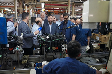 بازدید دادستان تهران از شرکت مگاموتور