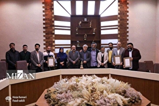 چهارمین نشان سروسیمین «پارسی‌جان» اهدا شد