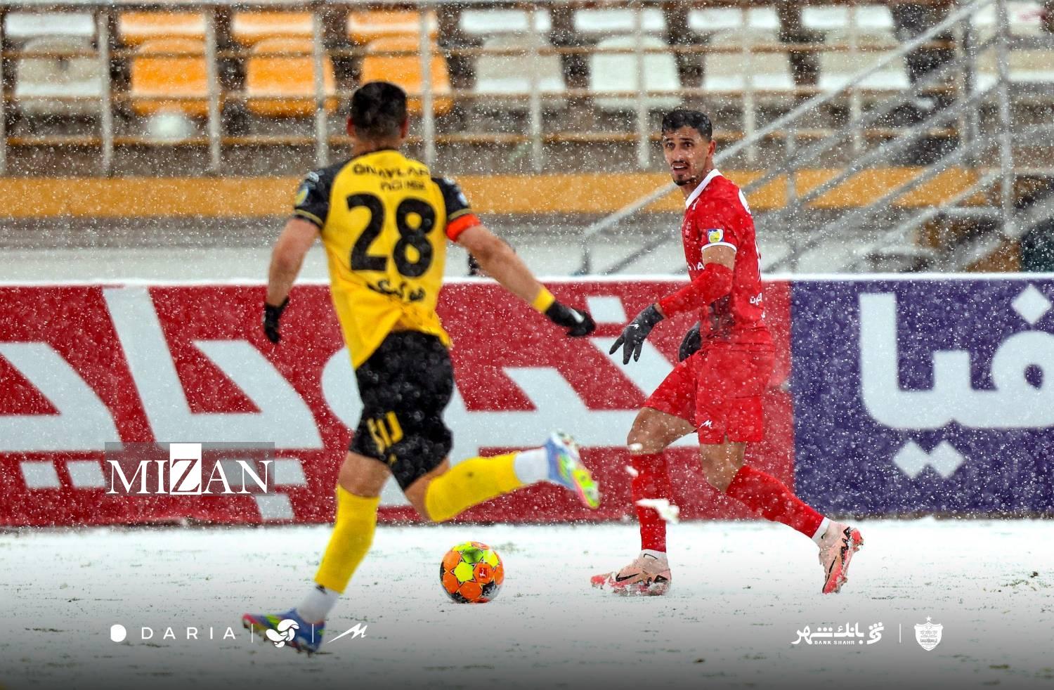 داداش‌زاده: اگر پرسپولیس می‌خواهد قهرمان شود، دیگر جای اشتباه ندارد/ اورونوف باید در همه بازی‌ها همینقدر درخشان باشد