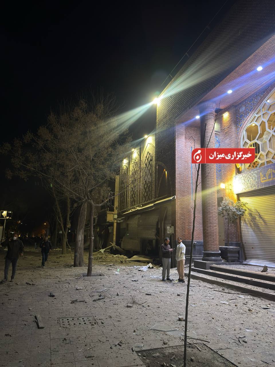 آخرین اخبار از تجاوز آمریکا و رژیم صهیونیستی به خاک ایران/ ناو هواپیمابر آبراهام لینکلن مورد حمله هدفمند موشک بالستیک قرار گرفت