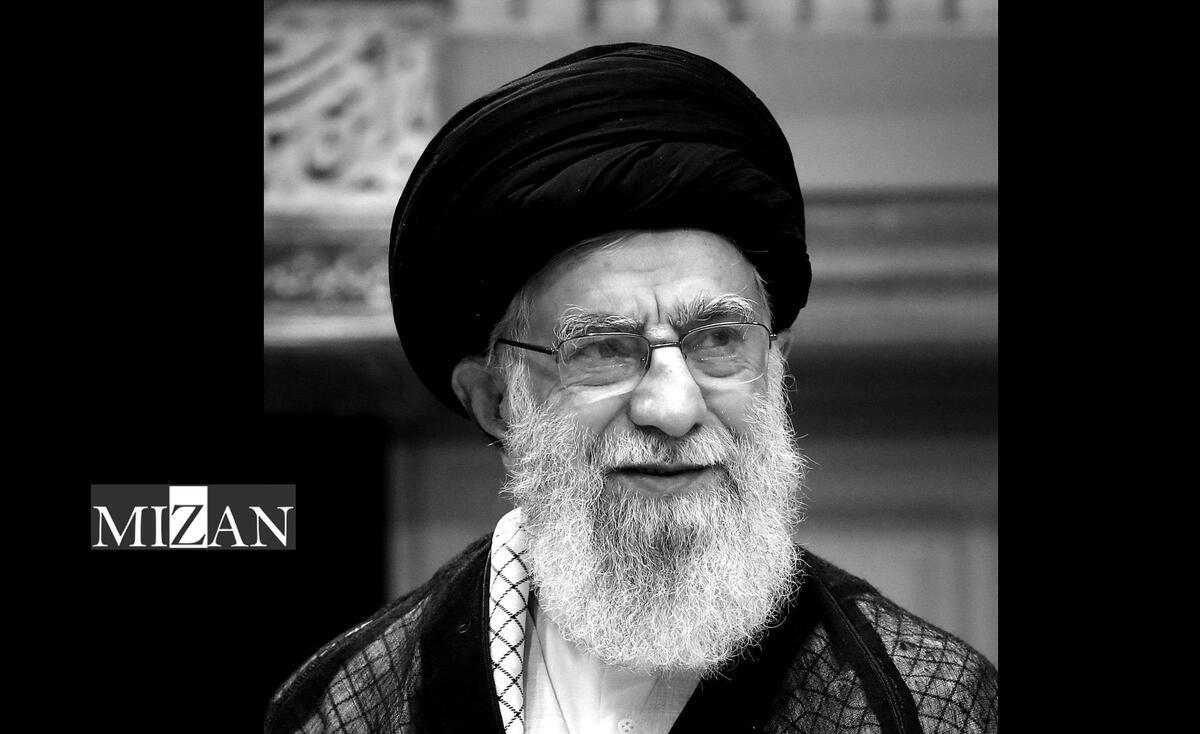جلیل سامان: بله او دیکتاتور بود اسیرت می&zwnj;کرد، با یک نگاه، با یک لبخند، با یک کرشمه