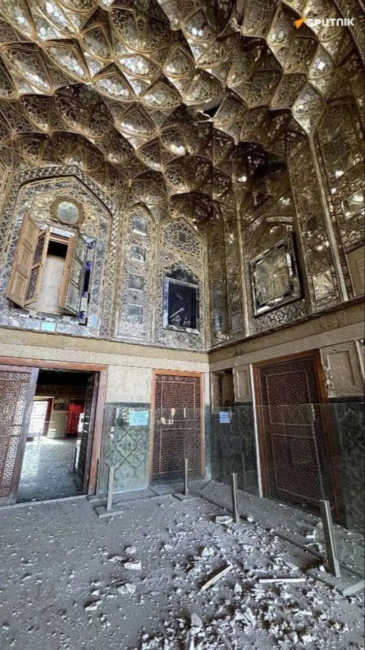 آسیب به مجموعه جهانی کاخ چهل‌ستون