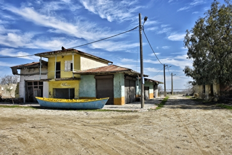 آشوراده چشم‌انتظار اقدام