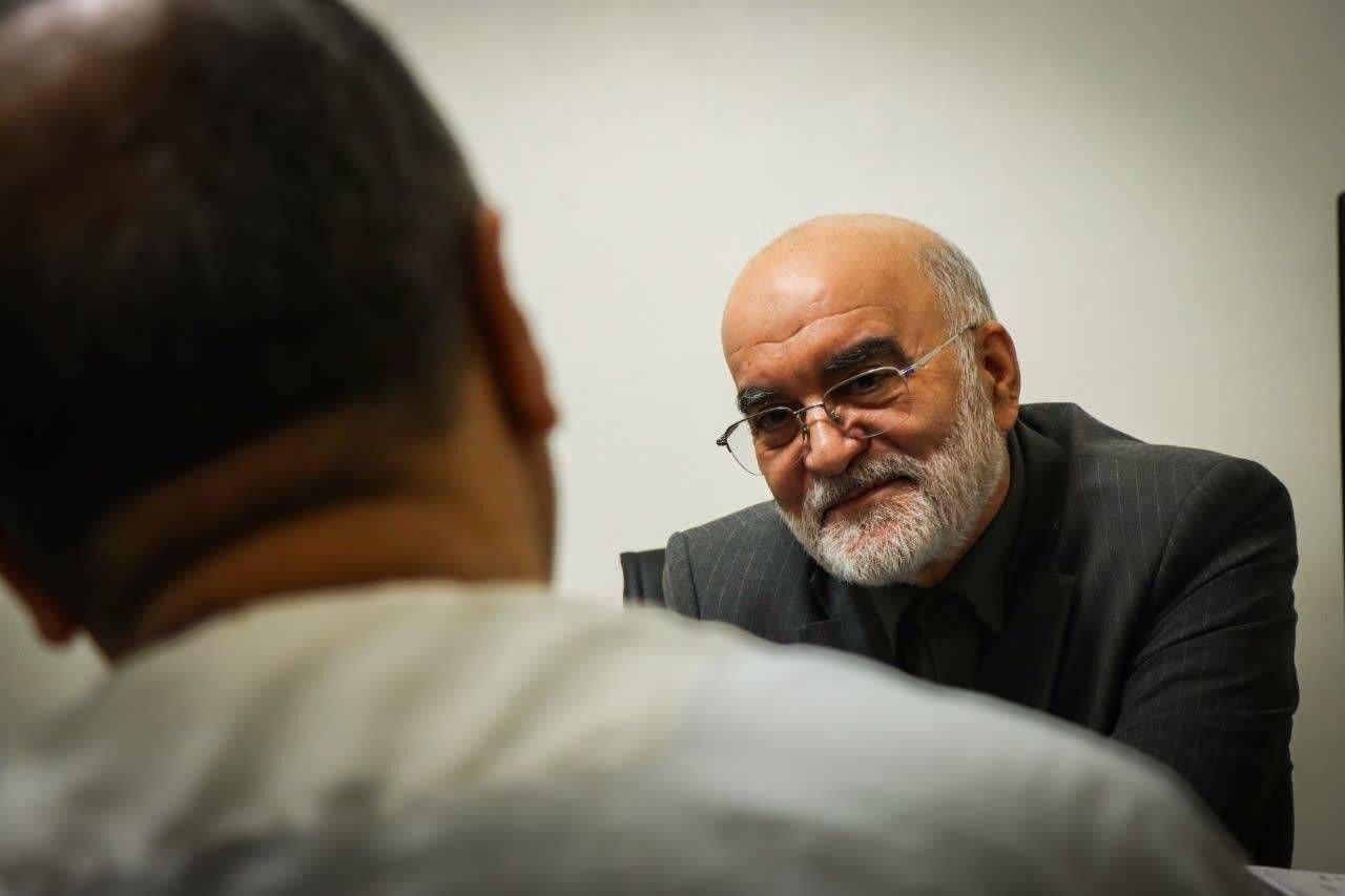 بازدید دبیر ستاد حقوق بشر از ندامتگاه مرکزی کرج و گفت‌وگو با متهمان اغتشاشات اخیر