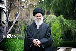 عبور از تقلید کورکورانه؛ ضرورت تدوین الگوی بومی سبک زندگی اسلامی - ایرانی در دیدگاه رهبر شهید انقلاب