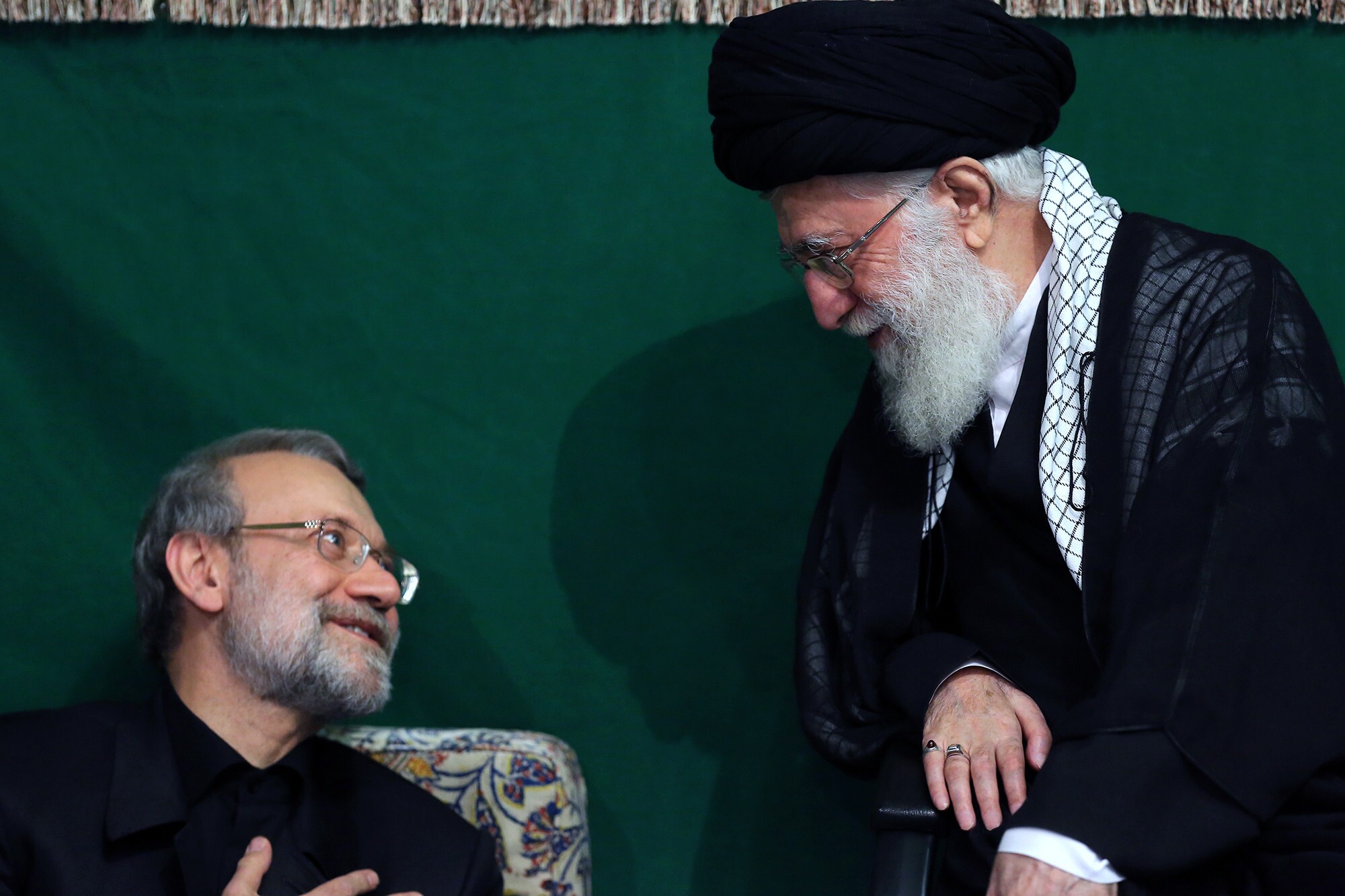 مسئولیت‌هایی که شهید لاریجانی از سوی رهبر شهید انقلاب به آن‌ها منصوب شدند؛ خدمت در راه اعتلای ایران