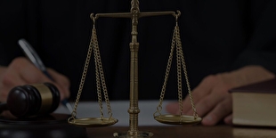 افزایش خواسته در جلسه اول دادرسی؛ آیا صلاحیت دادگاه صلح تغییر می‌کند؟