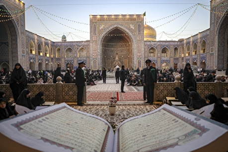 ترتیل خوانی قرآن کریم در حرم مطهر علی ابن موسی الرضا (ع)