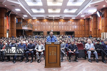 تشریح اقدامات متهمان پرونده کوروش کمپانی در دادگاه/ فریب مردم با وعده فروش تلفن همراه زیر قیمت بازار و خرید ملک در خارج از کشور توسط متهم ردیف اول