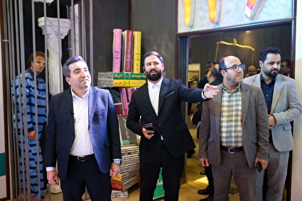 بازدید رئیس سازمان ثبت اسناد و املاک کشور از نمایشگاه روایت تحول