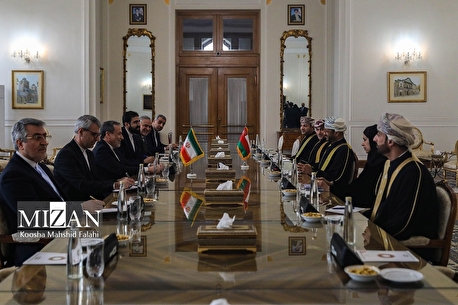 عراقچی وارد ژنو شد/ هیئت ایرانی با وزیر خارجه عمان دیدار می‌کند