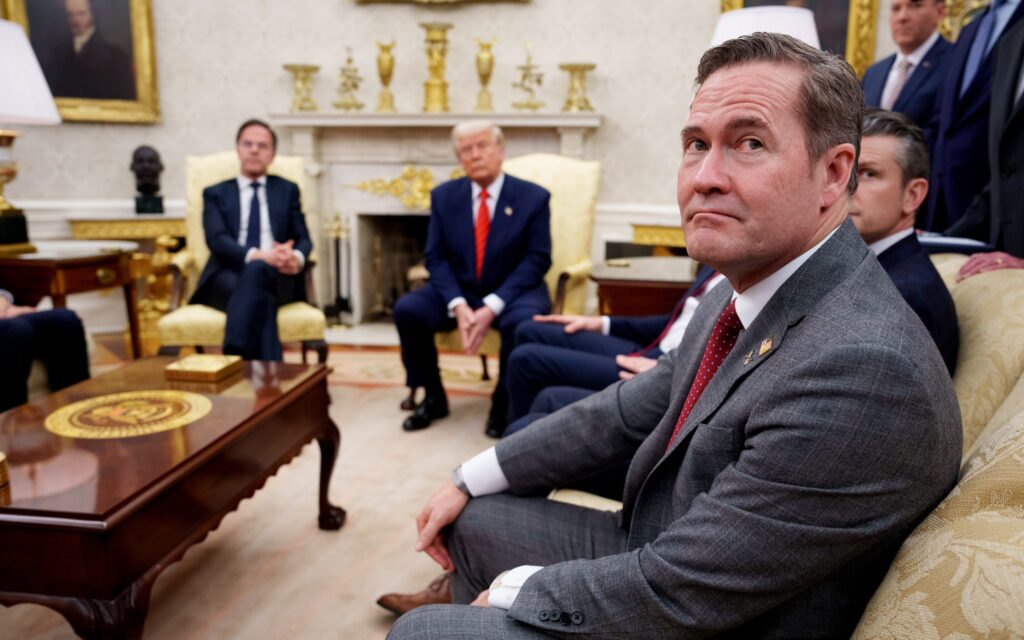 زلزله در کابینه ترامپ؛ پشت پرده برکناری مایک والتز