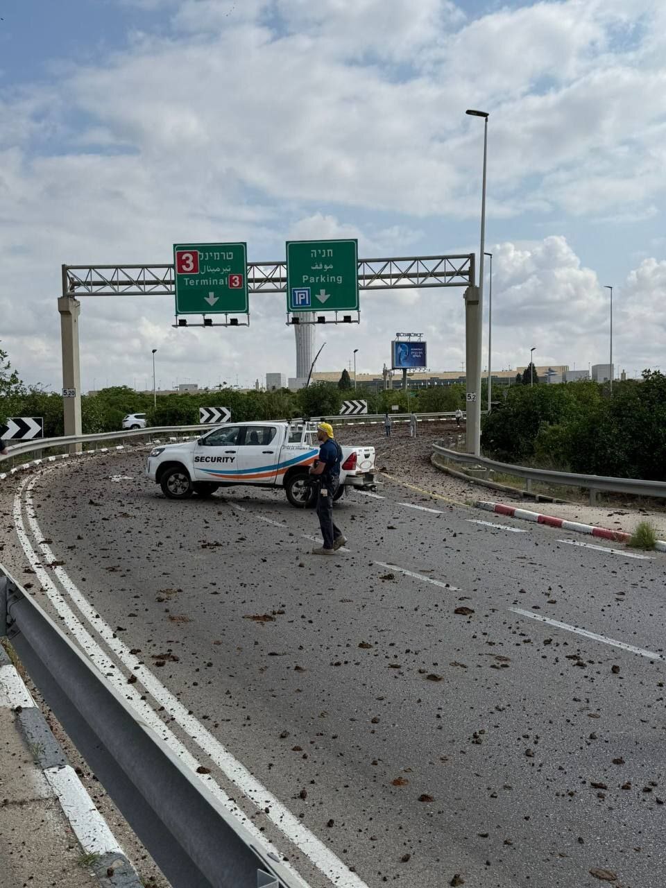 فعال شدن آژیرهای هشدا‌ر در تل‎آویو؛ فرودگاه بن‌گوریون هدف حمله موشکی قرار گرفت