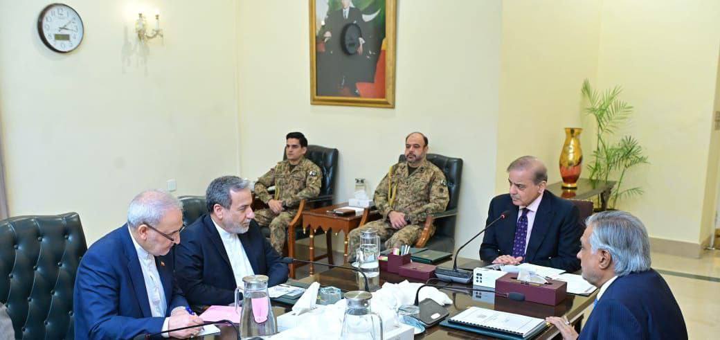 سفر وزیر امور خارجه به اسلام‌آباد| عراقچی: خواستار کاهش تنش بین هند و پاکستان هستیم