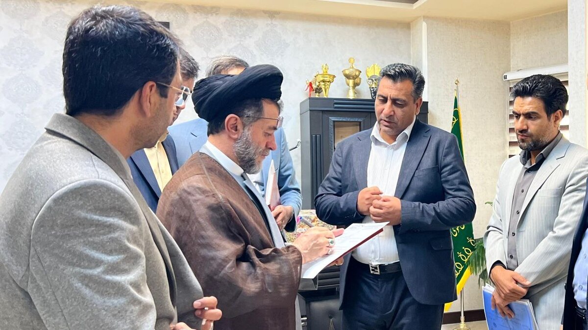 رئیس کل دادگستری فارس: اجرای بهینه قانون الزام به ثبت رسمی معاملات اموال غیر منقول تحول در تثبیت مالکیت‌ها را به دنبال دارد