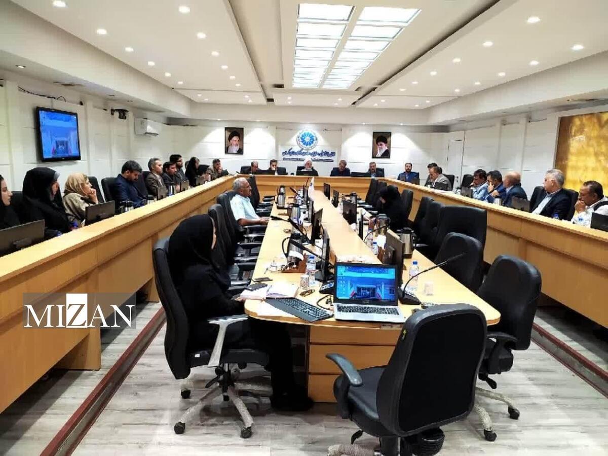 رئیس کل دادگستری استان کرمان مشکلات گلخانه‌داران جنوب استان کرمان را بررسی کرد