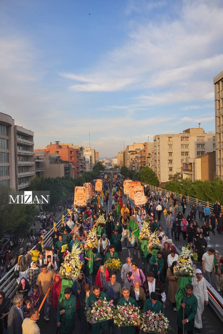 نمایی هوایی از حضور پرشور مردم در اجتماع بزرگ امام‌رضایی‌ها