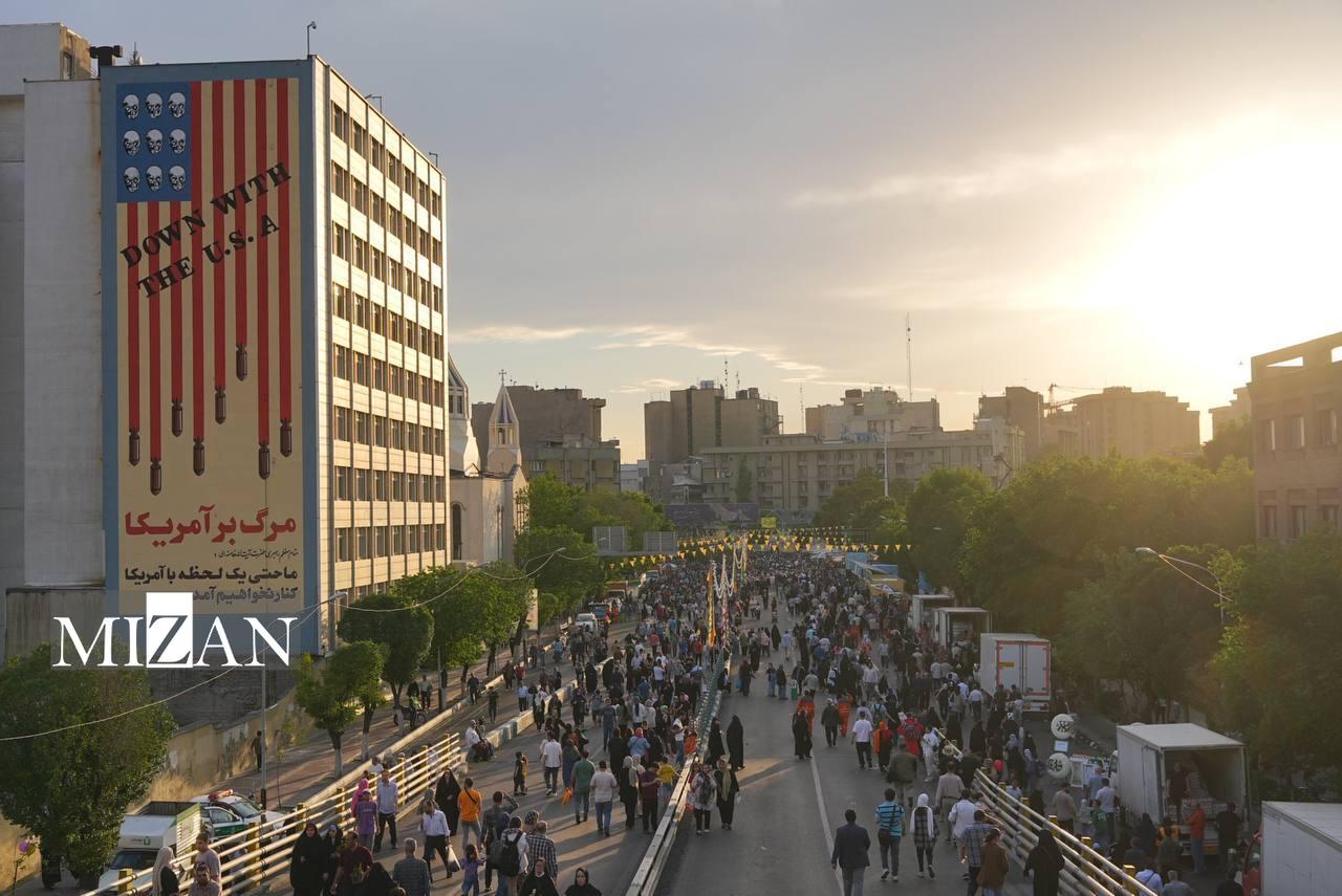 نمایی هوایی از حضور پرشور مردم در اجتماع بزرگ امام‌رضایی‌ها