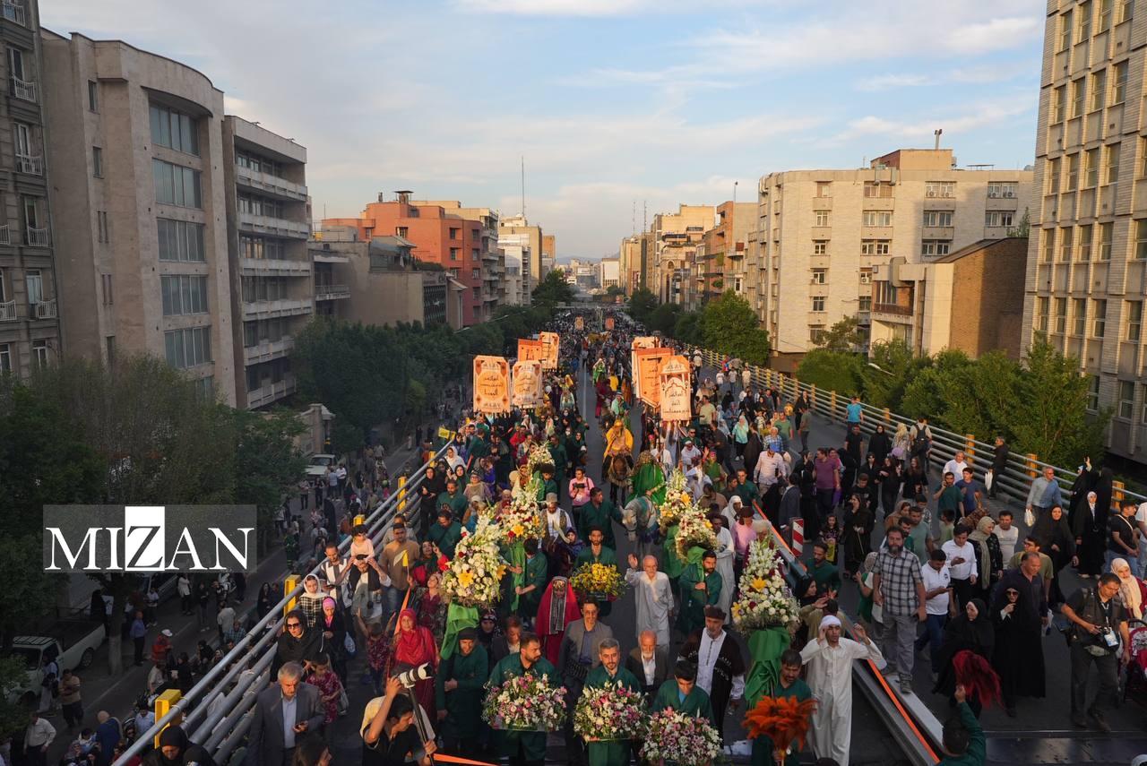 نمایی هوایی از حضور پرشور مردم در اجتماع بزرگ امام‌رضایی‌ها