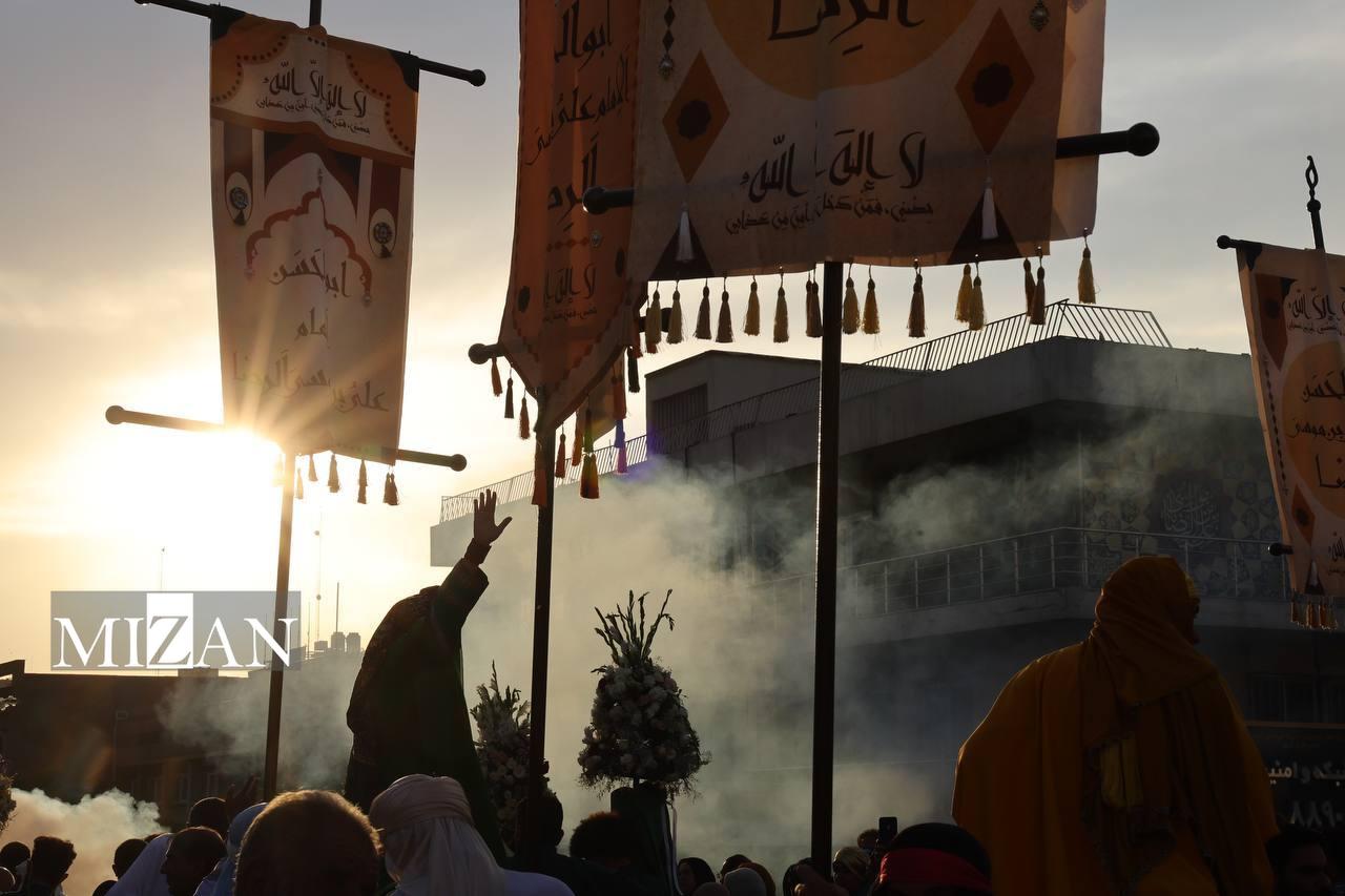 امام رضا! ببین چقدر دلتنگ در تهران داری امام رضا! ببین چقدر دلتنگ در تهران داری