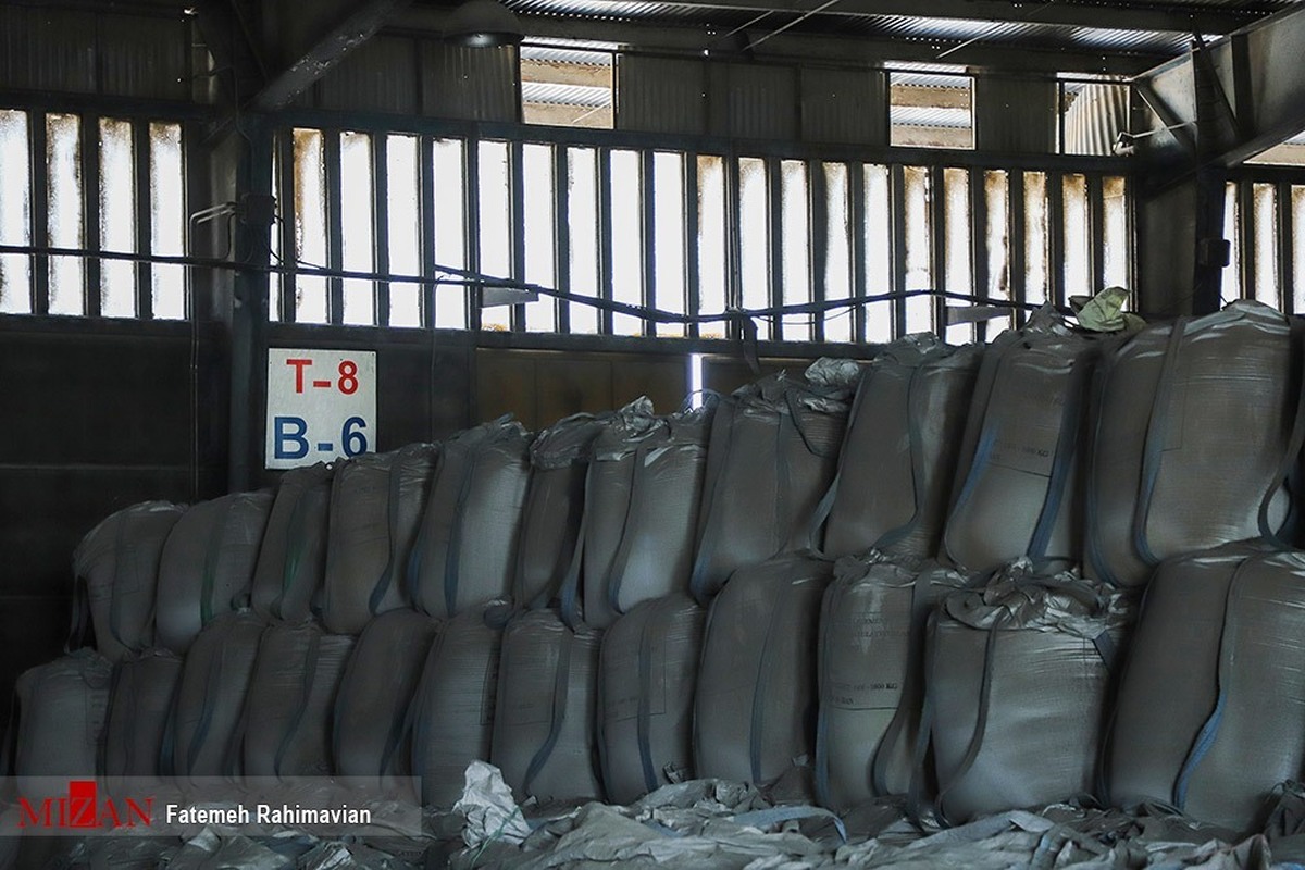 تعیین تکلیف و امحای ۴ هزار تن سیمان دپو شده پس از ۶ سال در بندر امام خمینی (ره)
