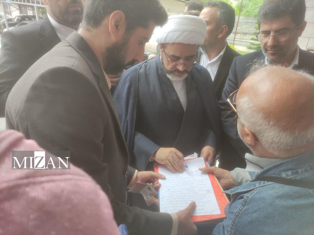 بازدید رئیس دیوان عدالت اداری از زندان و واحدهای اشتغال زندانیان زندان شهرستان تنکابن بازدید رئیس دیوان عدالت اداری از زندان و واحدهای اشتغال زندانیان زندان شهرستان تنکابن