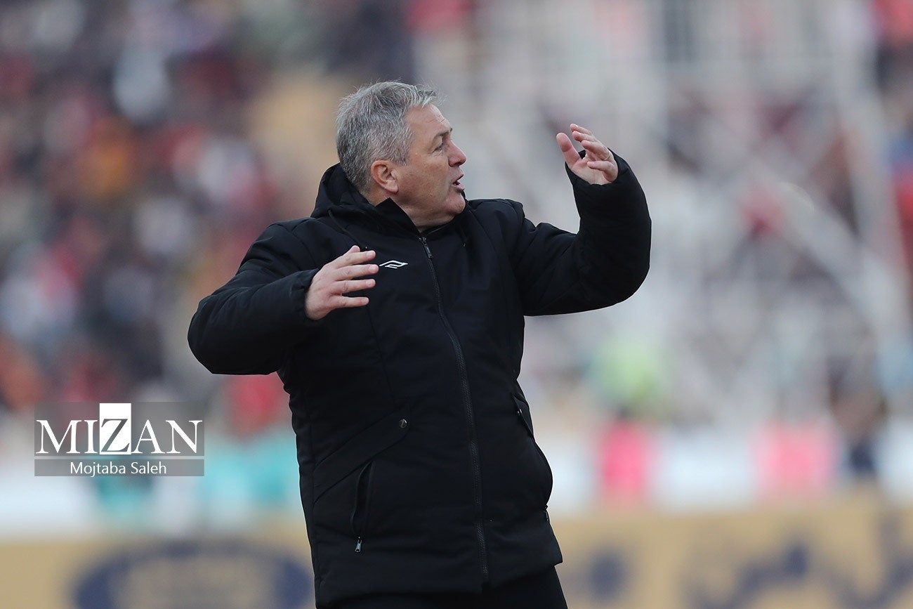 شوک در تبریز؛ سرمربی تراکتور ساز جدایی کوک کرد