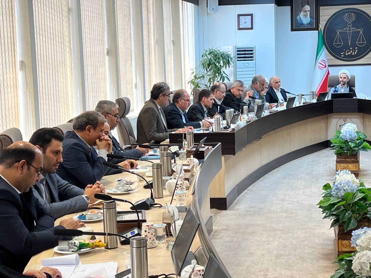 معاون اول قوه قضاییه: شرکتهای نفتی و پتروشیمی توجه بیشتری به رعایت مسئولیتهای اجتماعی خود در قبال مردم داشته باشند معاون اول قوه قضاییه: شرکتهای نفتی و پتروشیمی توجه بیشتری به رعایت مسئولیتهای اجتماعی خود در قبال مردم داشته باشند