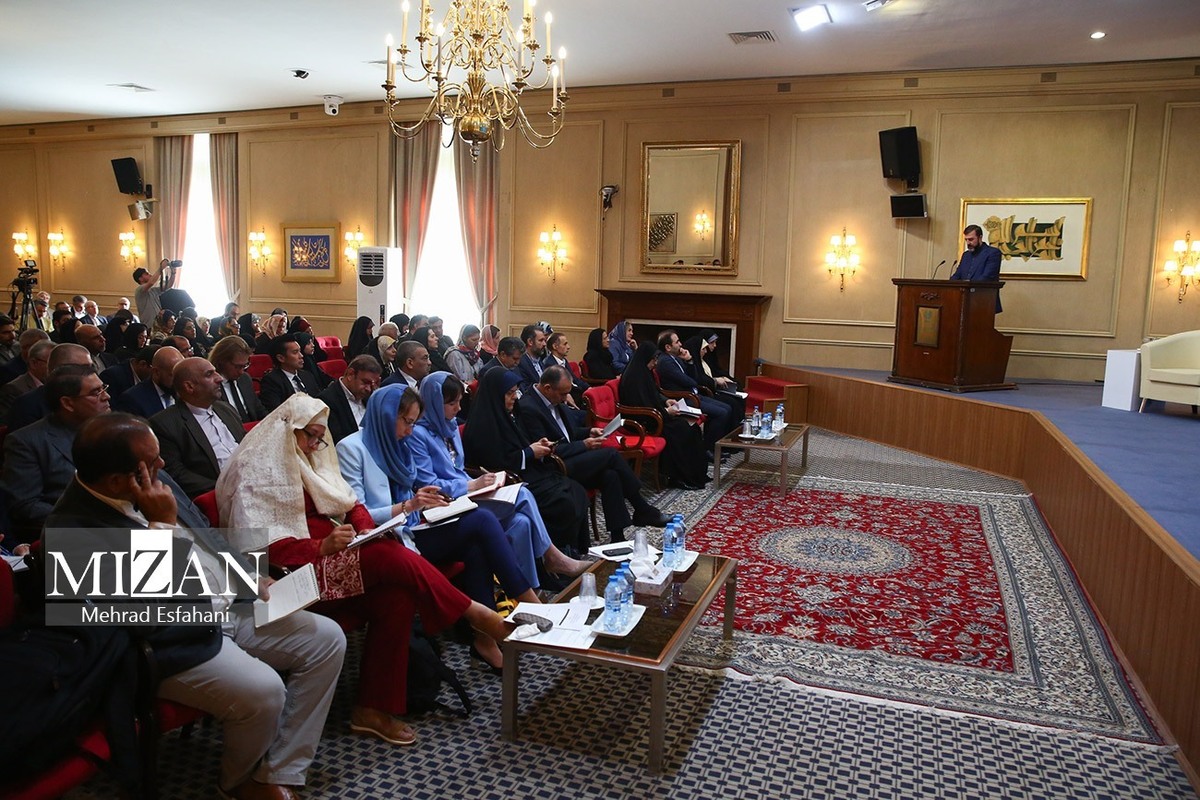 غریب‌آبادی: اقدام‌های یک‌جانبه قهرآمیز ناقض حقوق بشری و بین‌المللی هستند