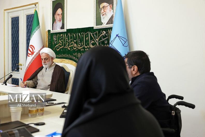 تلاش دادگستری لرستان برای تحقق عدالت/ مسئولان قضایی استان لرستان به مشکلات بیش از ۵۵ هزار نفر رسیدگی کردند/ ارائه مشاوره حضوری رایگان به بیش از ۴۸ هزار مراجعه‌کننده