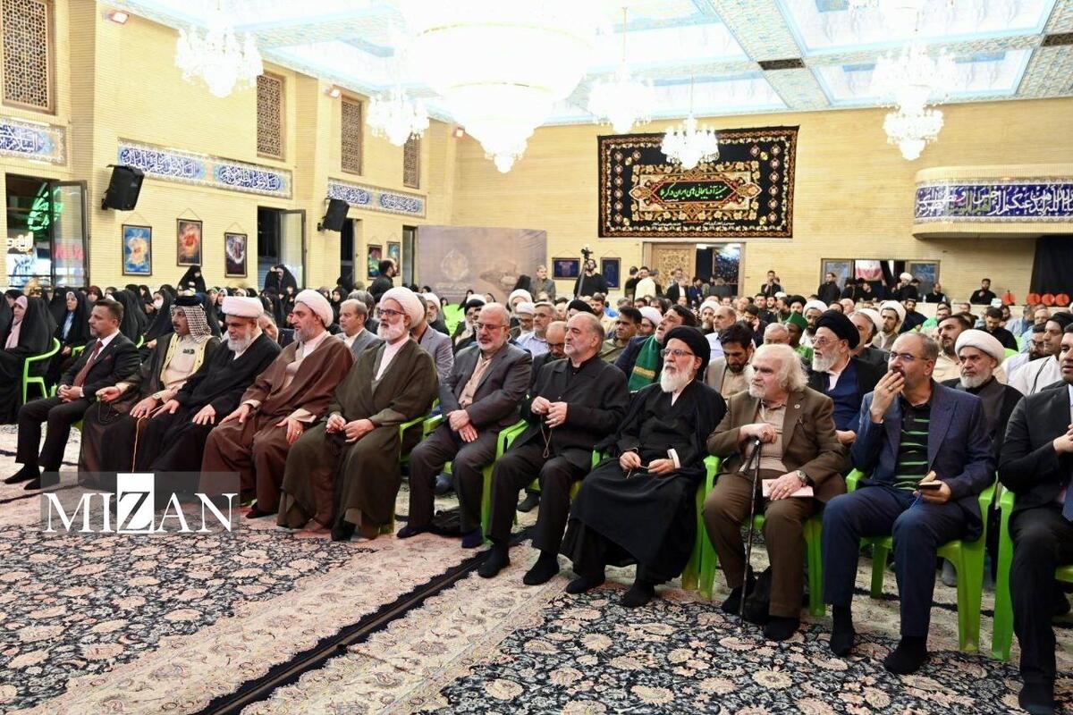 دبیر مجمع جهانی حضرت علیاصغر(ع): ابلاغ رسالت بدون تصویر و نماد امکانپذیر نیست. دبیر مجمع جهانی حضرت علیاصغر(ع): ابلاغ رسالت بدون تصویر و نماد امکانپذیر نیست.