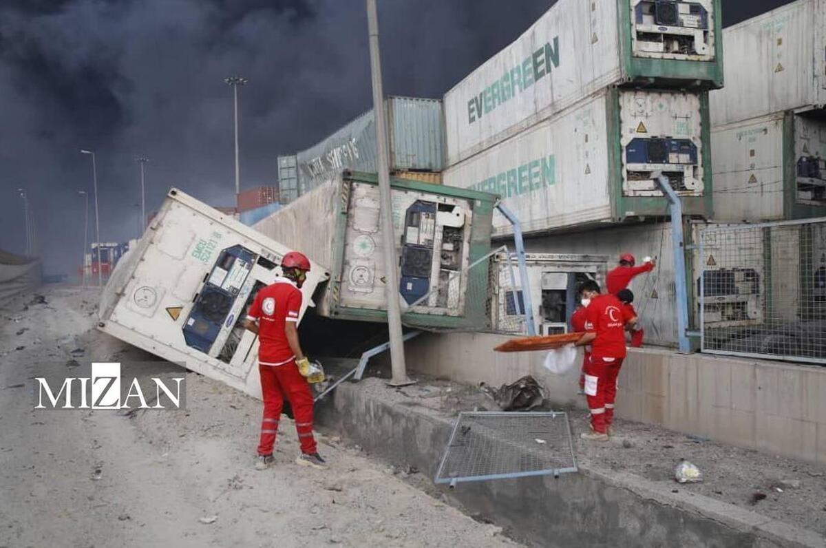 اطلاعیه هلال‌احمر درباره آخرین اقدامات امدادی در اسکله شهیدرجایی/ حضور ۶۰ نیروی عملیاتی و ۵ بالگرد هلال‌احمر در منطقه