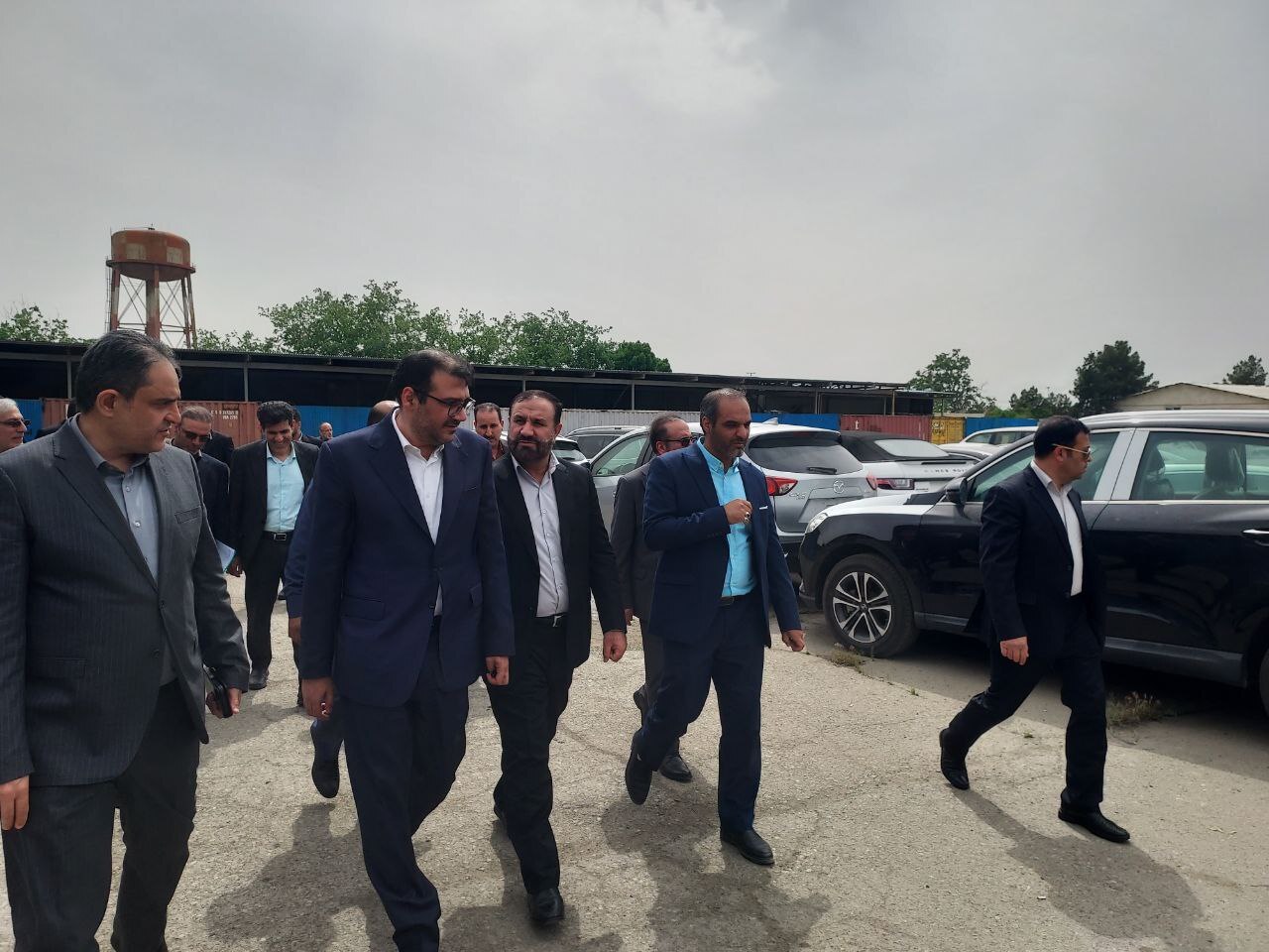 دادستان تهران از انبار‌های اداره کل جمع آوری و فروش اموال تملیکی استان تهران بازدید کرد/تشکیل کارگروه ویژه برای تسریع در روندرسیدگی، تعیین تکلیف کالا‌های رسوبی و صدور آرا/ فروش هزار و ۲۰۰ میلیارد تومان کالا در پرونده موسوم به قاچاق لوازم خانگی بوش