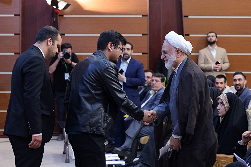 نشست صمیمی دانشجویان دانشگاه «بوعلی سینا» با رئیس قوه قضاییه