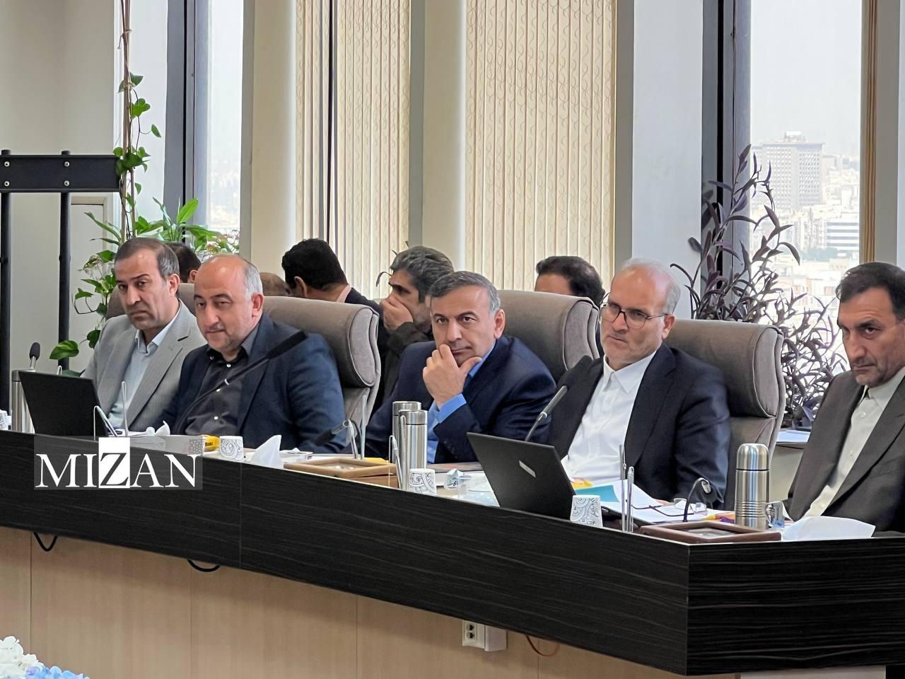 معاون نظارت بر اختیارات تفویضی و امور اجرایی معاونت اول قوه قضاییه: اجرای سند تحول و تعالی در اولویت دستگاه قضایی است/ رئیس مرکز پیگیری اجرای سند تحول قضایی: پیگیری واحد‌ها در سند تحول نسبت به دوره مشابه قبل چند برابر شده است