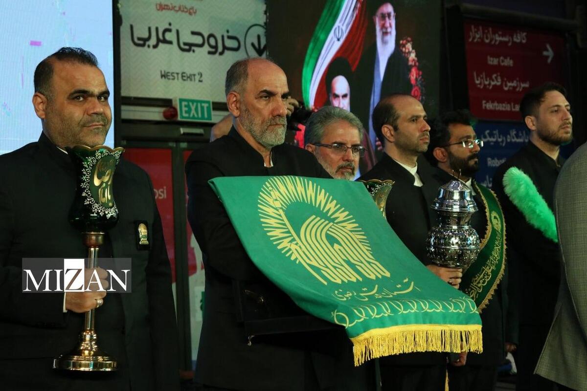 پرچم رضوی با حضور تولیت آستان قدس به اهتزاز درآمد