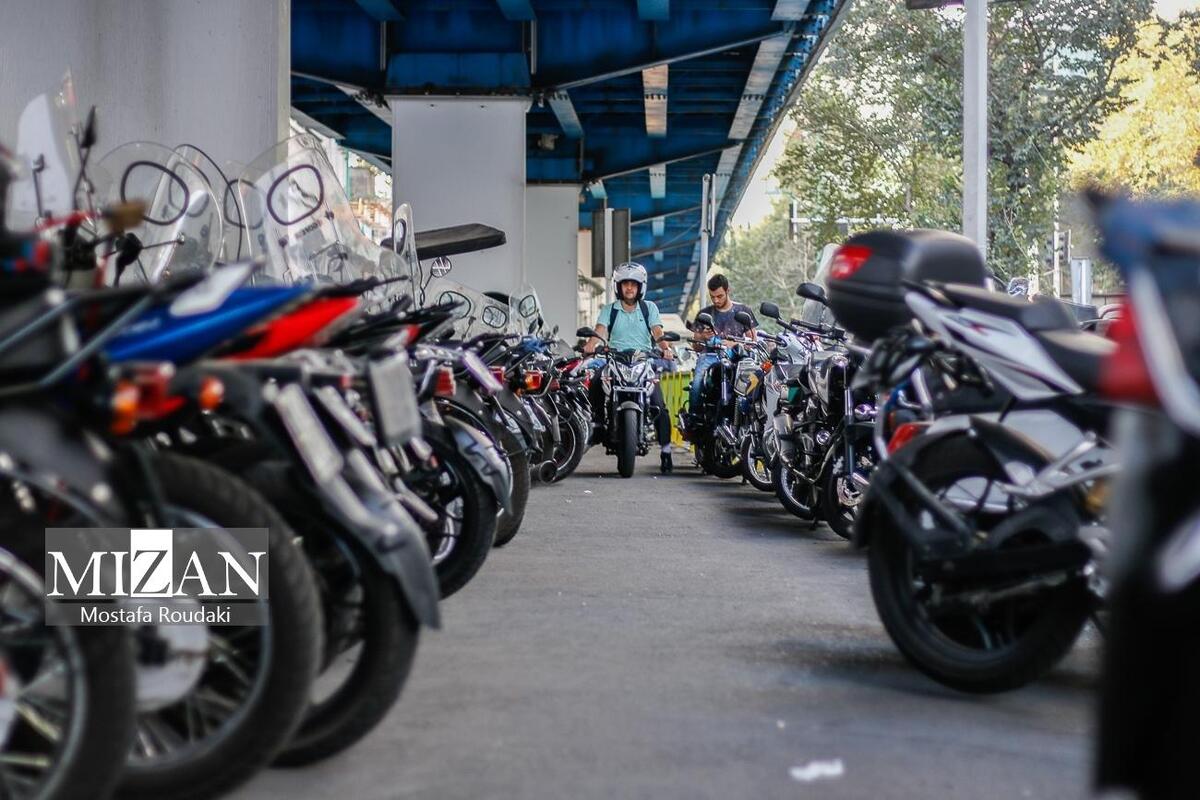 ۹۰ درصد موتور سیکلت‌های کشور فرسوده هستند/ ۳۵ درصد از فوتی‌های حوادث رانندگی در شهرها، مربوط به موتورسواران است