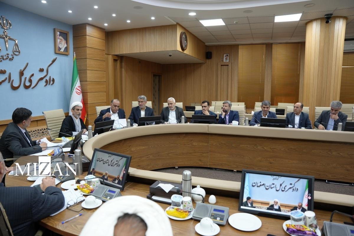 رئیس کل دادگستری اصفهان: قانون‌گرایی، اخلاق‌مداری و رعایت حقوق شهروندی لازمه زندگی اجتماعی است